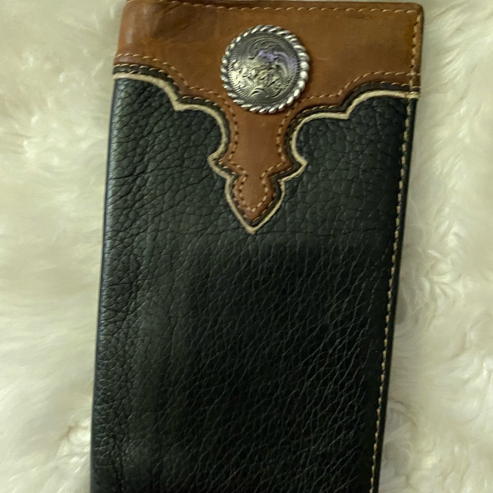 Western style billfold wallet